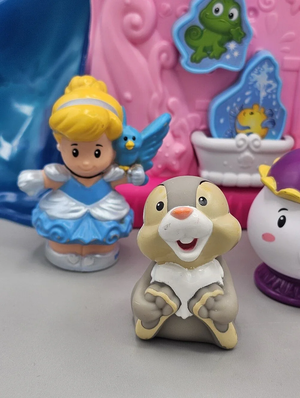 Disney Little People Princess Castle Bundle Belle Cinderella Snow White Animals